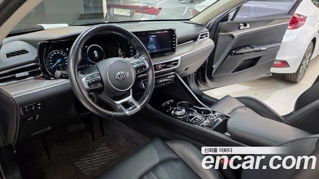 Kia K5 2021 — Şəkil 8/20