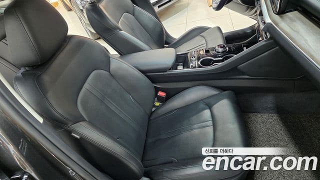 Kia K5 2021 — Şəkil 14/20