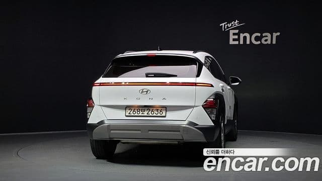 Hyundai Kona 2023 — Фото 4/20