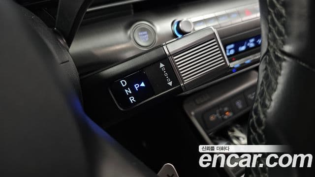 Hyundai Kona 2023 — Фото 9/20