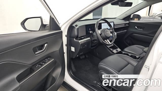 Hyundai Kona 2023 — Фото 10/20