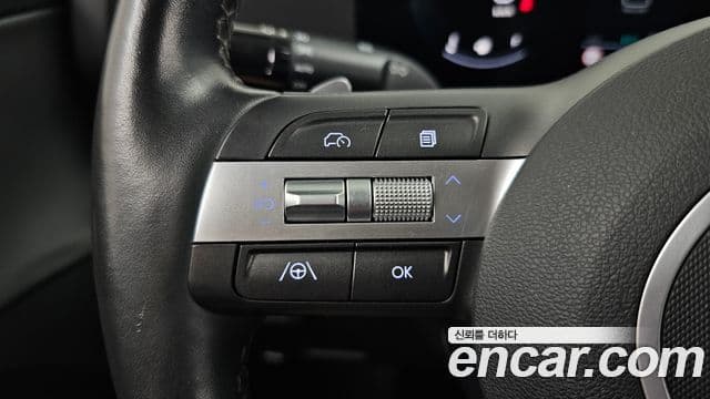Hyundai Kona 2023 — Фото 19/20