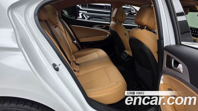Genesis G70 2022 — ფოტო 12/20