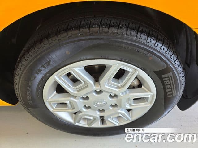 Hyundai Staria 2022 — фото 4 из 20