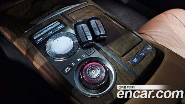 Genesis Electrified G80 2021 — фото 9 из 20