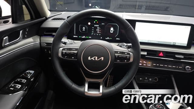 Kia K5 2026 — Şəkil 13/20