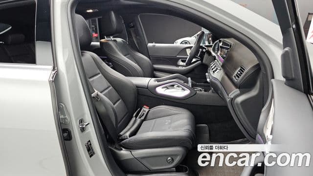 Mercedes-Benz GLE-Class 2025 — ფოტო 12/20
