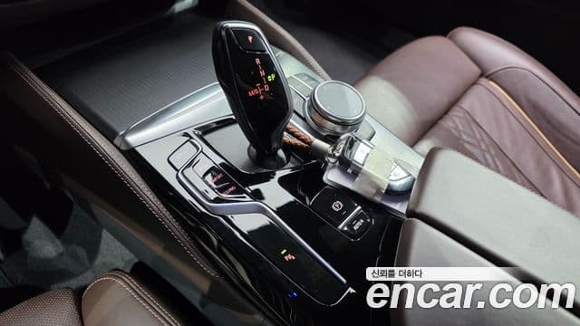 BMW 5 Series 2022 — ფოტო 9/20