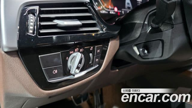 BMW 5 Series 2022 — ფოტო 12/20