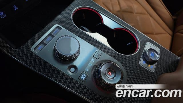 Genesis GV80 2025 — Şəkil 9/20
