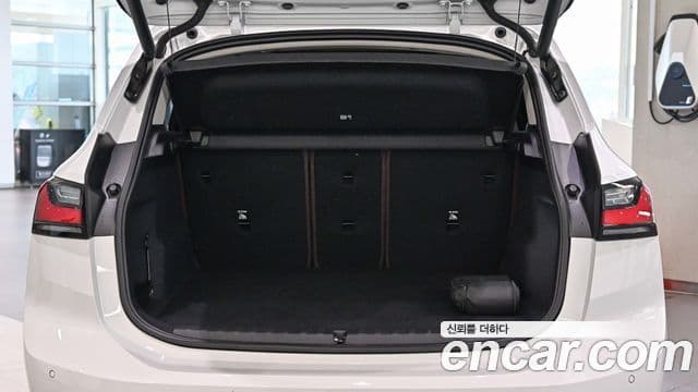 BMW 2 Series Active Tourer 2024 — ფოტო 7/20