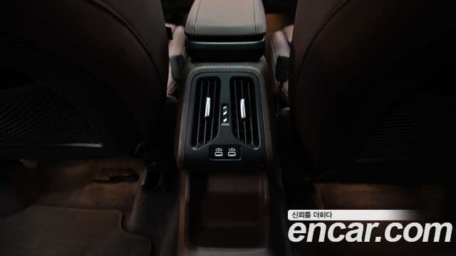 BMW 2 Series Active Tourer 2024 — ფოტო 17/20