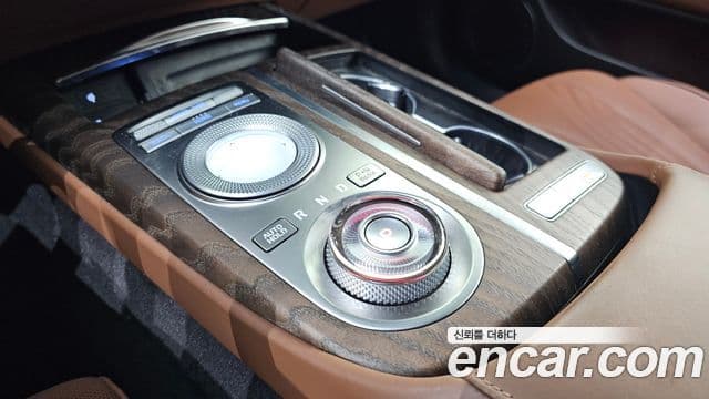 Genesis Electrified G80 2021 — фото 9 из 20