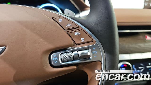 Genesis Electrified G80 2021 — ფოტო 18/20
