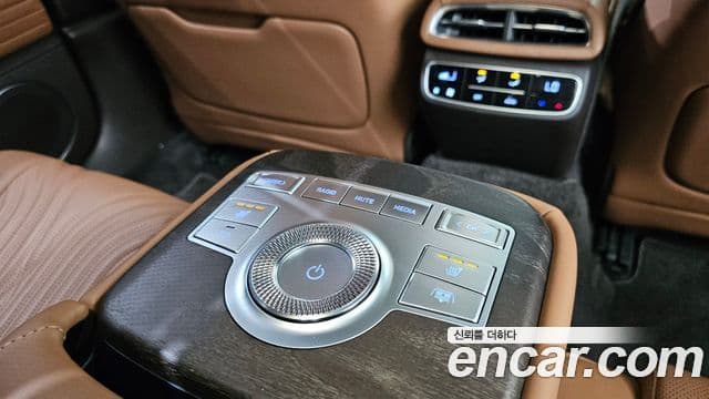 Genesis Electrified G80 2021 — ფოტო 19/20