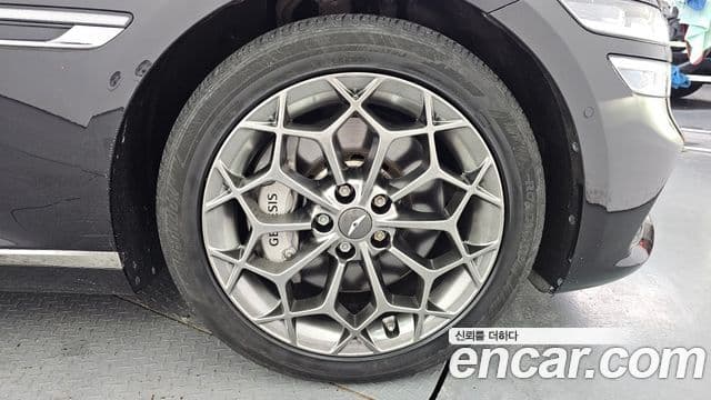 Genesis G80 2021 — ფოტო 11/30
