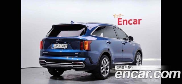Kia Sorento 2022 — фото 2 из 19