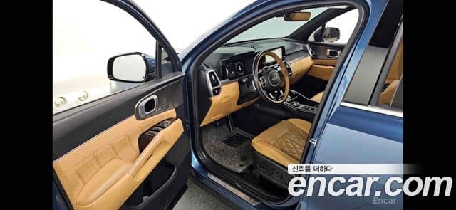 Kia Sorento 2022 — фото 10 из 19