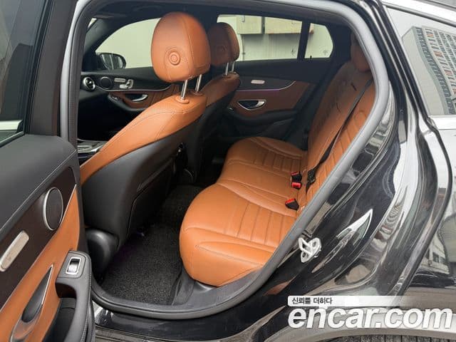 Mercedes-Benz GLC-Class 2022 — ფოტო 8/19