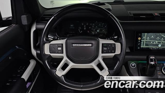 Land Rover Defender 2021 — ფოტო 13/20