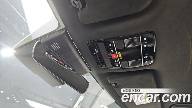Hyundai Santa Fe 2024 — Фото 19/20