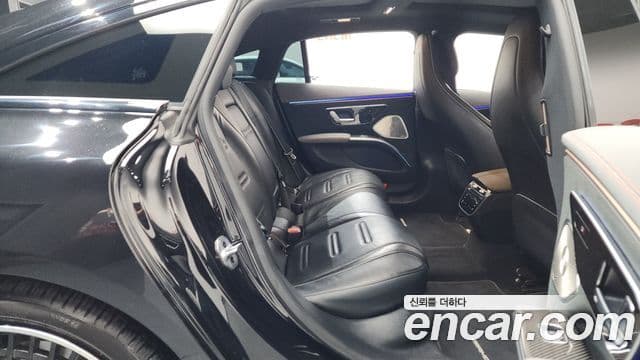 Mercedes-Benz EQS 2022 — ფოტო 11/39
