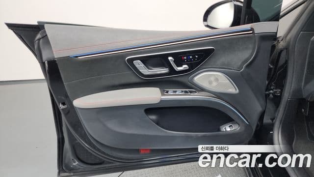 Mercedes-Benz EQS 2022 — ფოტო 18/39