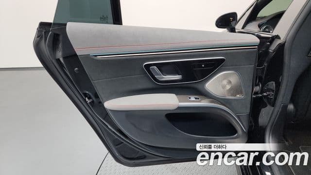 Mercedes-Benz EQS 2022 — ფოტო 33/39