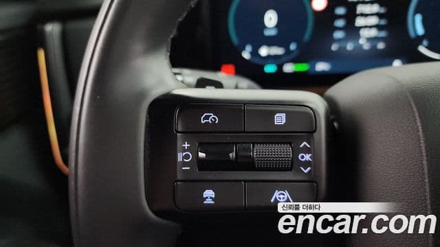 Hyundai Santa Fe 2023 — ფოტო 16/20