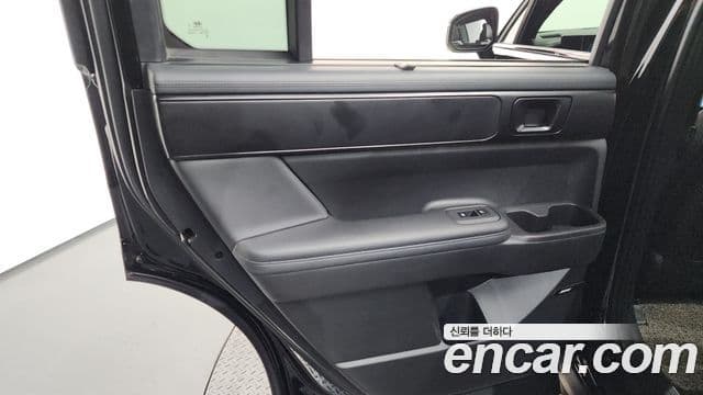 Hyundai Santa Fe 2023 — Photo 34/37