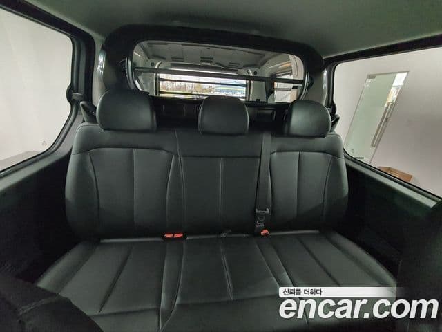 Hyundai Staria 2024 — фото 11 из 20