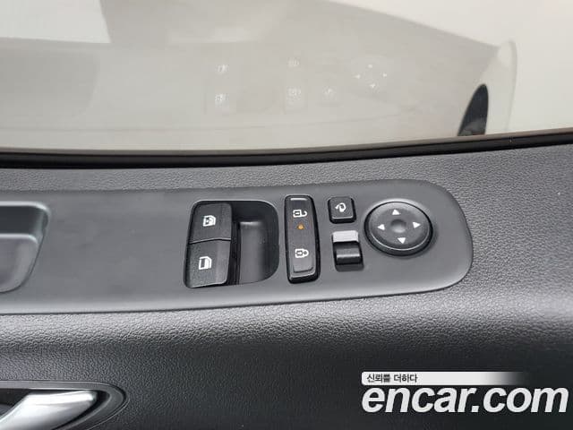 Hyundai Staria 2024 — фото 20 из 20