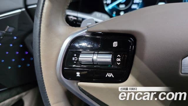 Kia K8 2024 — Photo 10/33