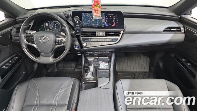 Lexus ES300h 2021 — Şəkil 10/20