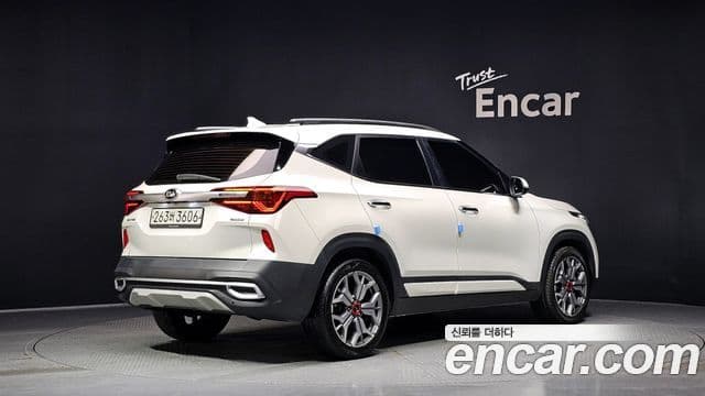 Kia Seltos 2020 — Şəkil 2/20