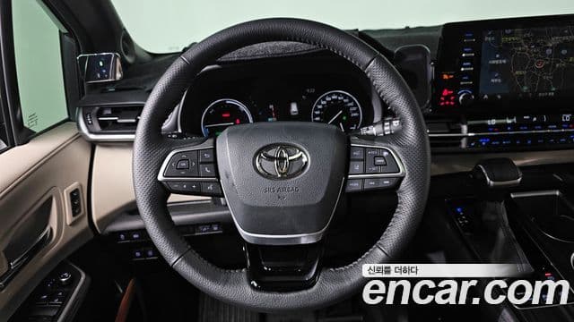Toyota Sienna 2022 — ფოტო 13/20