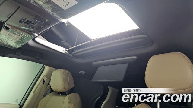 Toyota Sienna 2022 — ფოტო 15/20