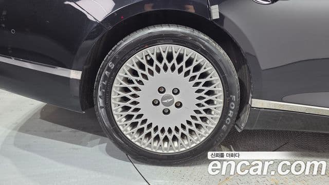 Genesis Electrified G80 2021 — ფოტო 5/20