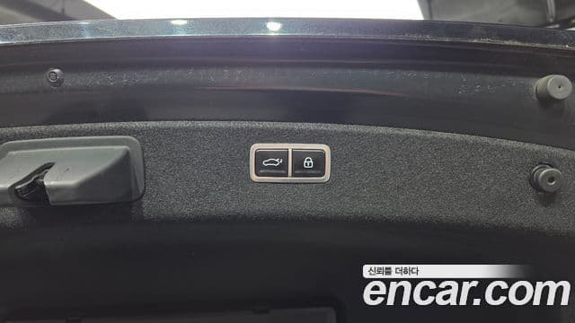Genesis Electrified G80 2021 — ფოტო 16/20