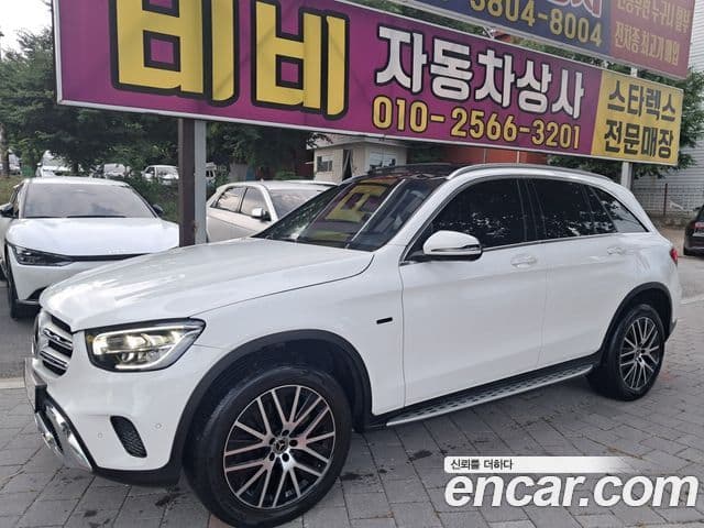 Mercedes-Benz GLC-Class 2021 — ფოტო 1/14