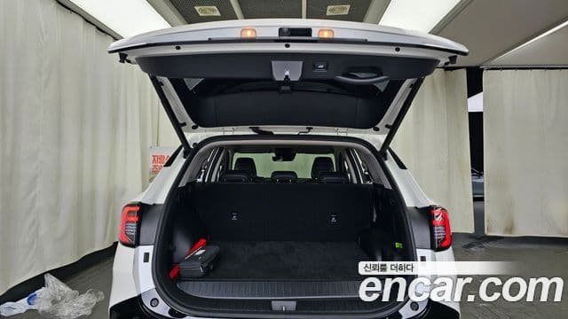 Kia Sportage 2025 — Şəkil 8/32