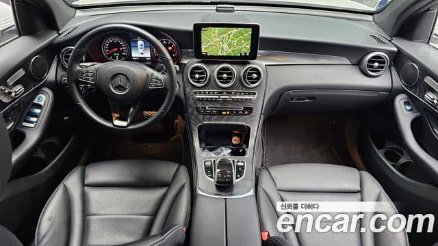 Mercedes-Benz GLC-Class 2019 — ფოტო 7/20