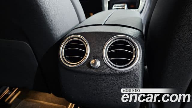 Mercedes-Benz GLC-Class 2019 — ფოტო 18/20