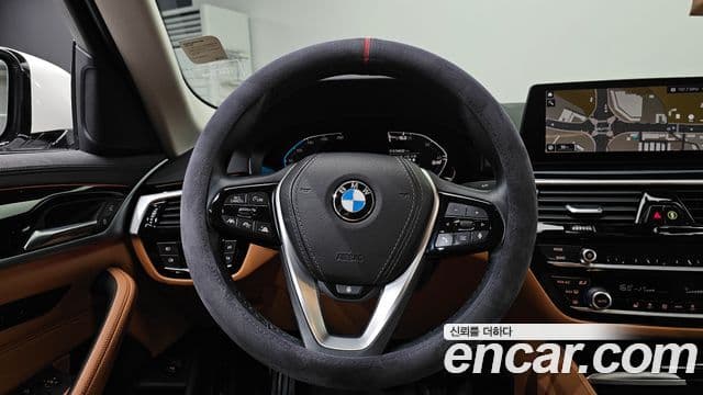 BMW 5 Series 2020 — Şəkil 13/20