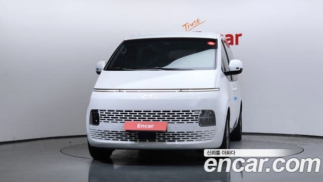 Hyundai Staria 2024 — Фото 3/20