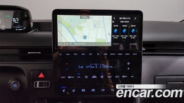 Hyundai Staria 2024 — Фото 13/20