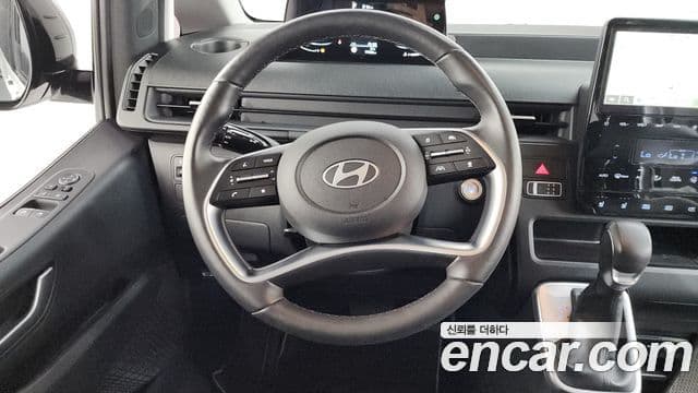 Hyundai Staria 2024 — Фото 14/20