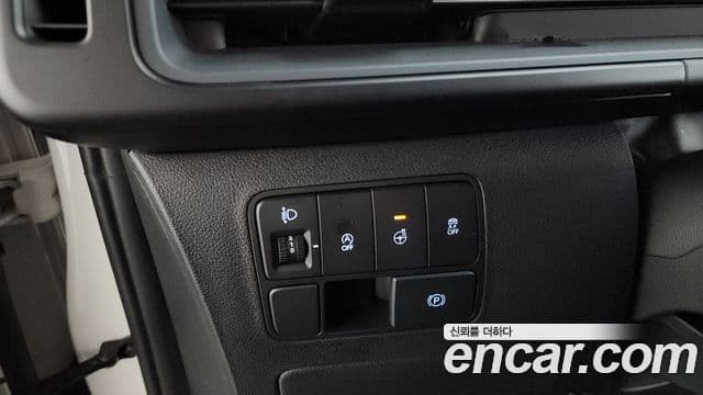 Hyundai Staria 2024 — Фото 19/20
