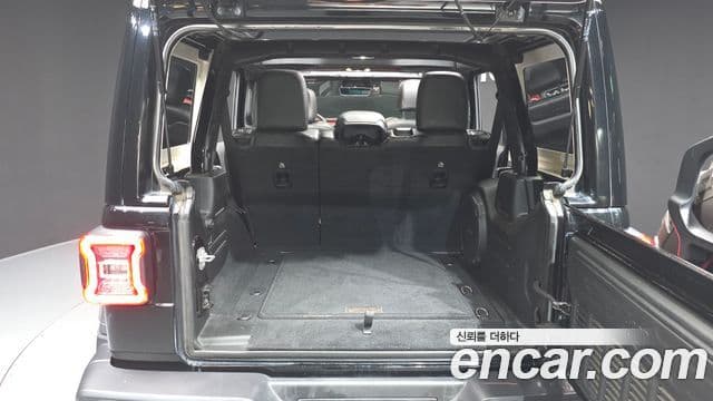 Jeep Wrangler 2020 — Şəkil 20/20