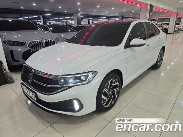 Volkswagen Jetta 2023 — Şəkil 9/16